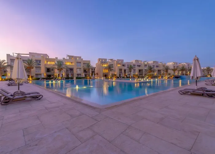 Elegant 2-bedroom In Mangroovy, Pool & Hurghada