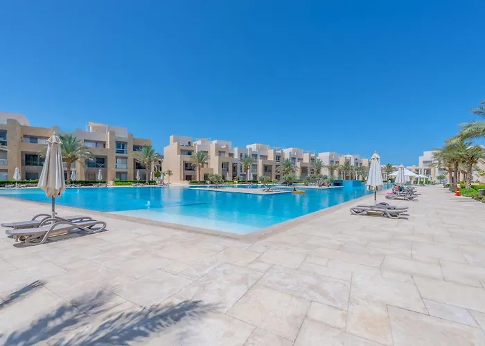 Elegant 2-bedroom In Mangroovy, Pool & * Hurghada